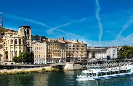 Lyon Ticket Almoço Cruzeiro no Saône por Les Bateaux Lyonnais Hermès II