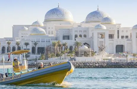 Abu Dhabi Ticket Excursão de barco premium de 99 minutos: Palácio dos Emirados, Corniche, Ilha Maya e Etihad