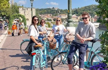 Verona Ticket Destaques e joias escondidas do passeio de bicicleta em Verona