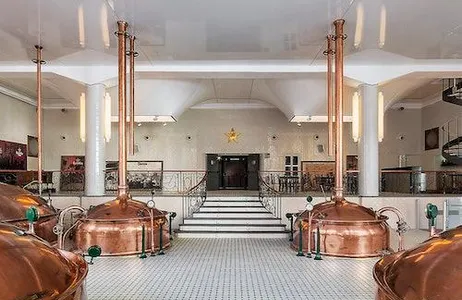 El Prat de Llobregat Ticket Visita guiada à antiga cervejaria Estrella Damm + degustação de cerveja