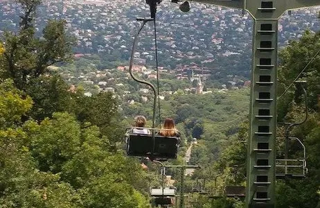 Budapest Ticket Transporte + Tour Guiado + Teleférico para a Torre de Observação Elisabeth