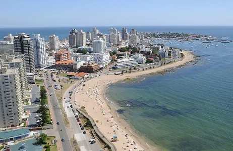 Montevideo Tour City Tour Punta Del Este + Casa Pueblo + Lunch from Montevideo