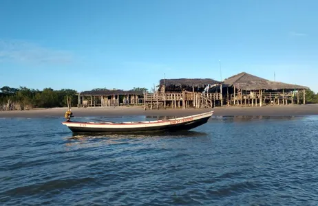Barreirinhas Tour  Delta Aventura private circuit with flock of Guarás
