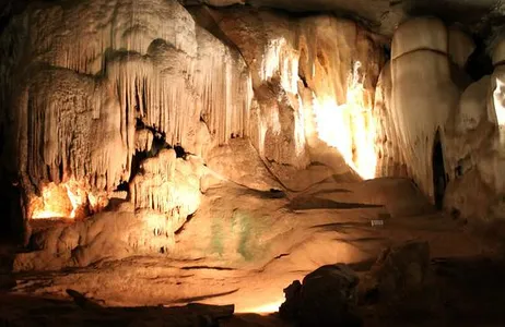 Ouro Preto Tour Tour of the Maquine Cave and the city of Cordisburgo