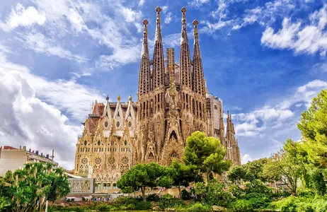 Barcelona Tour Private Tour in Portuguese with Local Friend in Barcelona (4 hours)