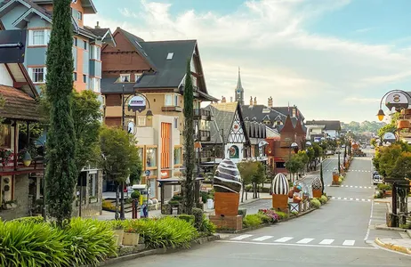 Gramado - Private Tour with Official Portuguese-Speaking Guide