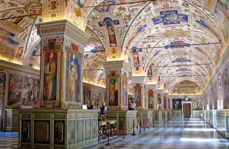 Roma Tour Passeio com guia privativo em português nos Museus do Vaticano e Capela Sistina.