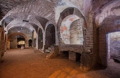 Roma Tour Passeio com tradutor italiano/português nas Caatacumbas de Priscilla 
