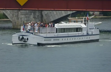 Lyon Tour Passeio de Barco pelo Rio Saône em Lyon