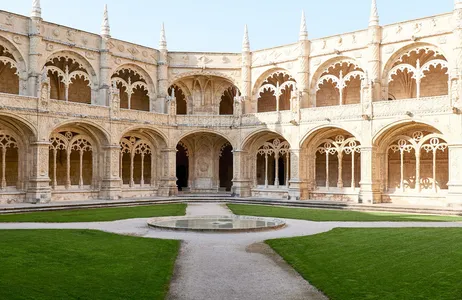 Lisboa Tour Circuito turístico con tres líneas Hop-On Hop-Off en Lisboa