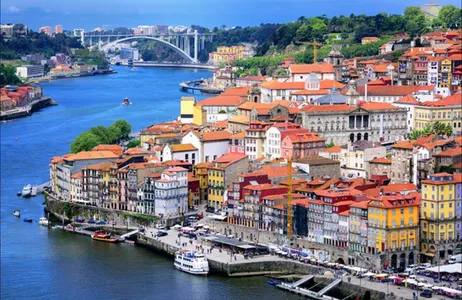 Porto Tour Passeio na cidade do Porto com Prova de Vinhos