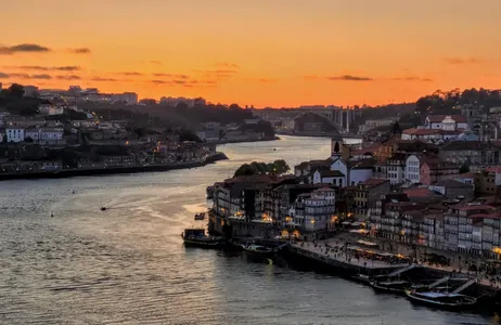 Porto Tour Passeio ao Pôr do Sol no Terraço com Vinho do Porto