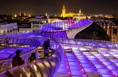 Seville Tour City tour noturno em Sevilha com show de flamenco