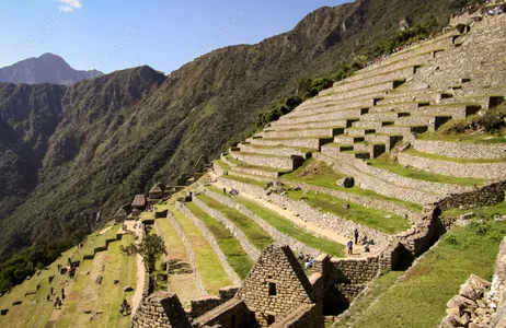 Cusco Tour Passeio de 2 dias e 1 noite no Vale Sagrado e Machu Picchu com hospedagem 2 estrelas 