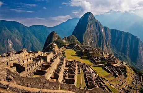 Cusco Tour Machu Picchu de carro por 2 dias com hospedagem 3 estrelas