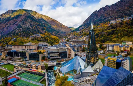 Barcelona Tour Excursão a Andorra e Aux Les Thermes