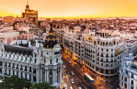 Madri Tour Passeio de 2h em Tuk Tuk por Madrid