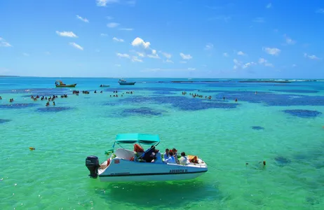 Ipojuca Tour Day tour em Maragogi + passeio de Catamarã com saída de Porto de Galinhas