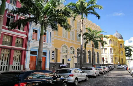 Recife Tour Combo: Transfer de ida e volta do Aeroporto de Recife para hotéis em Boa Viagem, Pina ou Piedade + City tour em Olinda com Recife Antigo