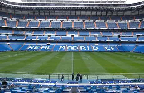 Madri Tour Experiencia de fútbol privada premium en Madrid