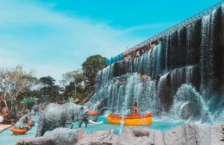 Medellin Tour Passeio pela Fazenda Nápoles em Medellín