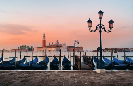 Venice Tour Gondola Serenade on the Grand Canal and Romantic Canals
