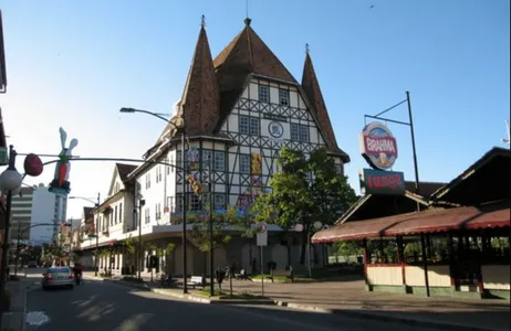 Balneário Camboriú Tour City tour in Blumenau leaving from Balneario Camboriú 