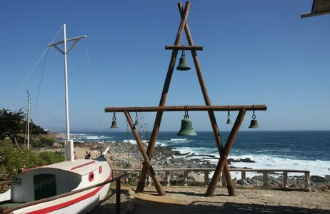 Santiago Tour COMBO: Traslado ida e volta + City Tour + Isla Negra com Vinhedo e Algarrobo.