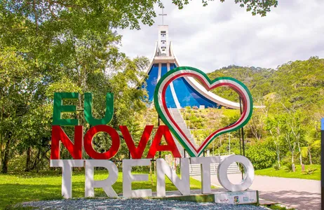 Balneário Camboriú Tour Tour Nova Trento e Brusque saindo de Balneário Camboriú 