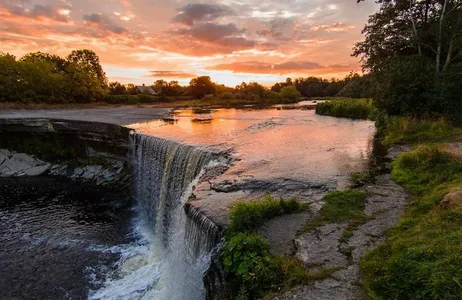 2-Day Iguazu Experience: Argentine and Brazilian Falls with Transfers