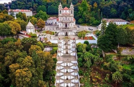 Sanctuaries, History and Flavors: A Day of Spirituality in Minho
