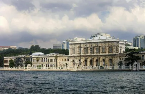 Palácio Dolmabahce e Dois Continentes