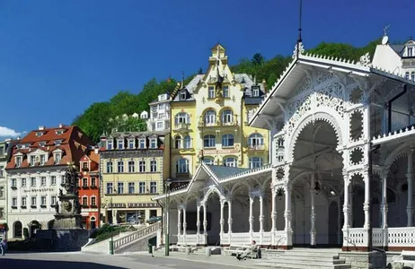 Karlovy Vary and Carlsbad Spa Tour with Lunch
