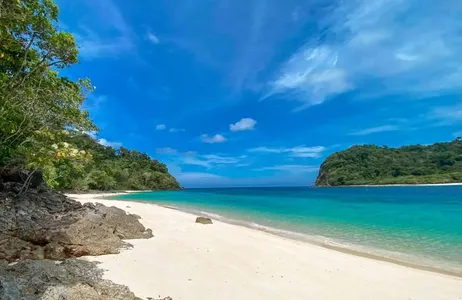 Ilhas Koh Rok e Koh Haa com guia que fala espanhol