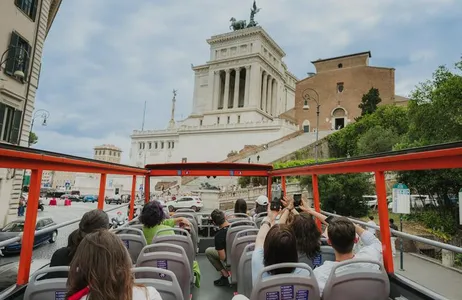 The best of Rome from Civitavecchia: Colosseum, Hop On Hop Off and train