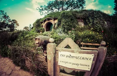 Passeio à tarde por Hobbiton
