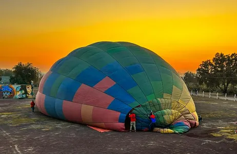 Passeio de balão de ar quente em Teotihuacan