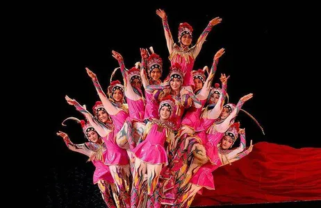 Espetáculo de Acrobacias Chinesas - Chaoyang Theatre