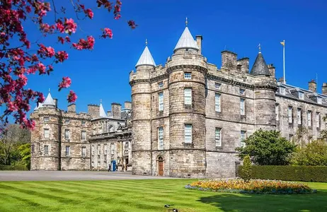 City tour - Calton Hill, Holyrood, Dean Village and Royal Mile