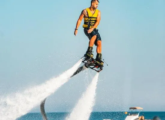 Mykonos Ticket Mykonos Super Paradise Beach: aluguel de flyboard