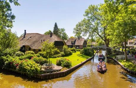 Amsterdam Ticket Excursión de un día completo a Giethoorn y el dique desde Ámsterdam