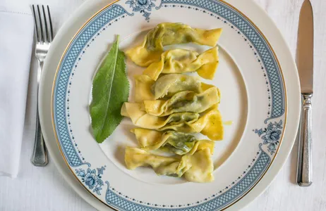 Modena Tour Compartilhe seu Pasta Love: aula de massa e tiramisu em pequenos grupos na casa de um morador local em Modena