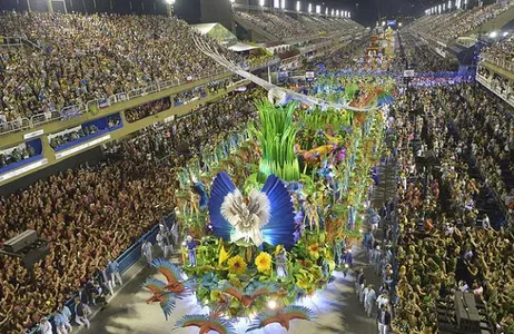 Rio de Janeiro Tour Desfile de Carnaval do Rio com traslado, guia turístico, comida e bebida