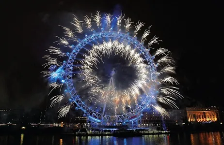 London Tour New Year's Eve Thames Cruise with Fireworks aboard the Thomas Doggett