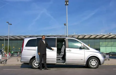 Shared Transfer from/to Rio International Airport to/from hotel in Búzios - Night