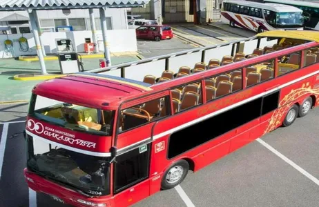 Osaka Sky Vista (open-top double-decker bus)