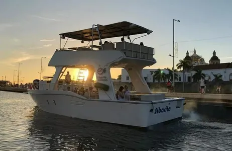 Jantar na baía de Cartagena