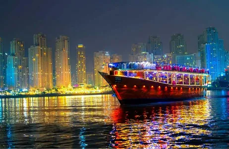 Dhow Cruise in Dubai Marina with Private Transfers